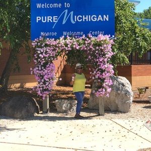 Meet your Posher, Sandra